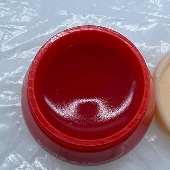 3/$15 🌼 Strawberry Shortcake Lip Jelly Balm - Picture 3 of 3